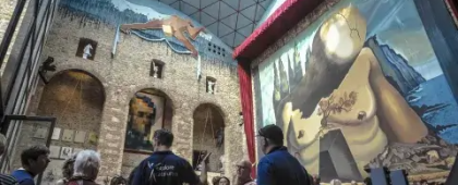 Barcelona: Dali Museum, House and Cadaques Guided Tour