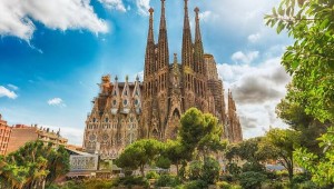 Sagrada Familia : A complete Guide